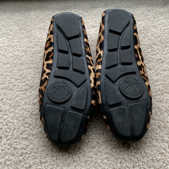 Michael Kors limited edition cheetah print flats  size 8.5 - Picture 2 of 2